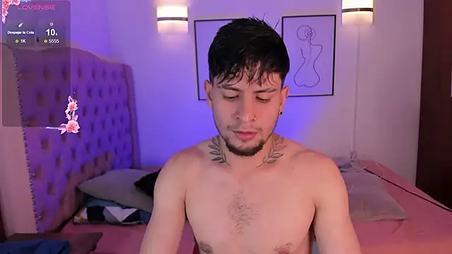 vaalentiino online show from February 27, 9:47 pm