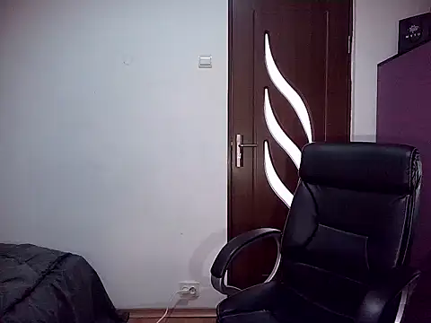 iigabi online show from January 9, 11:15 am