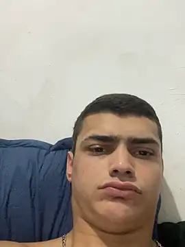 machotatuado20 online show from April 6, 9:15 pm