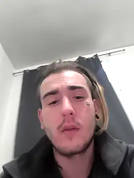 roro25ans online show from December 17, 3:30 pm