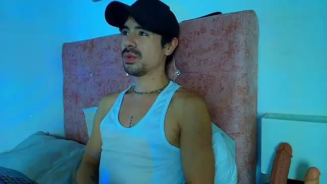 Ethan Briggs online show from January 9, 3:45 am