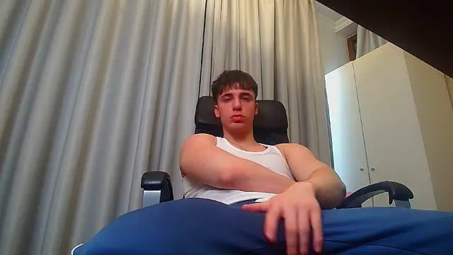 KellenWest online show from February 18, 8:12 am