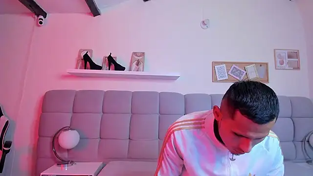 Ela Sammy online show from January 17, 3:20 am