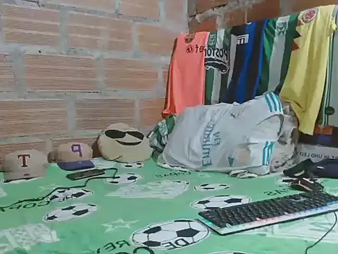 Alphamaster 92 online show from February 14, 7:20 pm