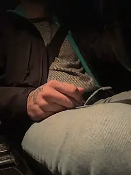 CokeinFr online show from April 3, 12:29 am