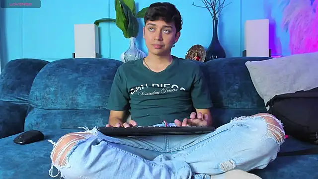 Josh Bright online show from January 14, 7:06 pm