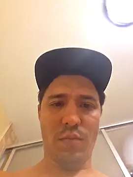 HoofedCylinder online show from April 19, 4:34 am