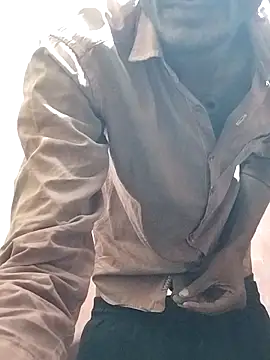 honeypani online show from April 10, 11:45 pm