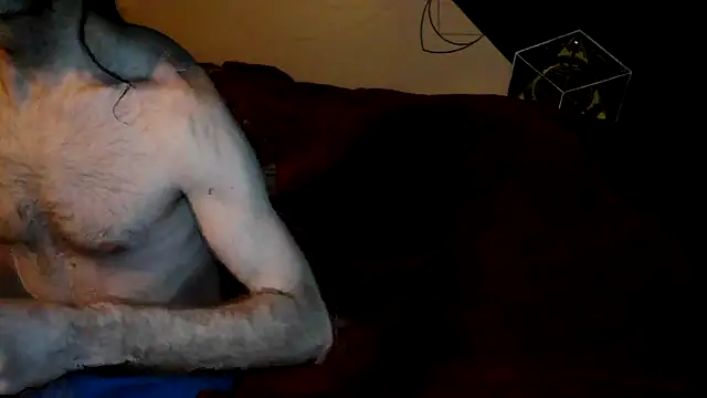 toy2use87 online show from January 31, 11:58 pm