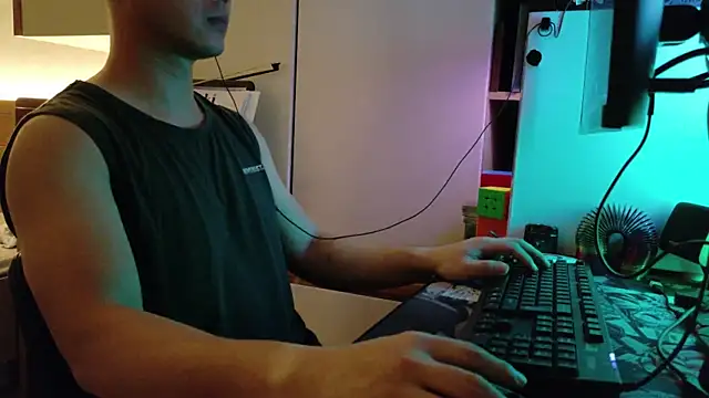 OnlyHand9x online show from July 11, 5:04 pm