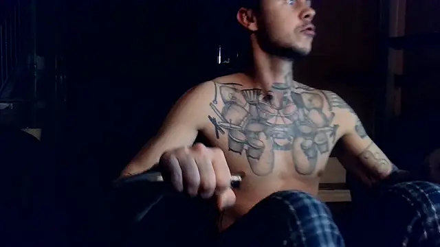 skateboardskate online show from January 8, 1:33 am