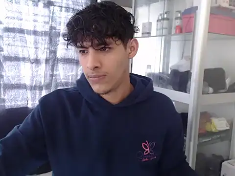 MaxStar26 online show from February 9, 12:43 pm