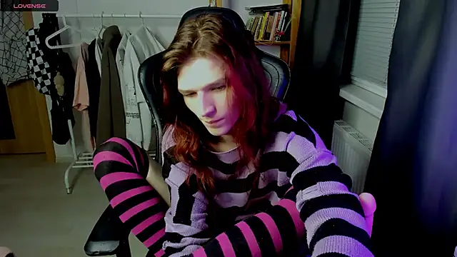 iceseeker2 online show from April 15, 11:26 pm