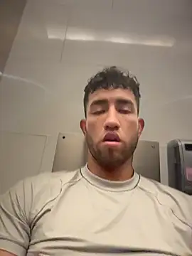 liam bronw online show from March 31, 6:20 pm