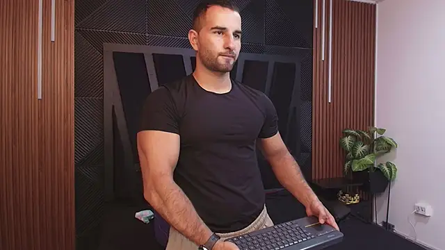 lorenzo walker 1 online show from April 4, 5:32 pm