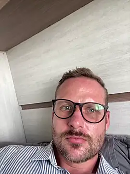 catarinenseputo online show from February 27, 2:39 pm