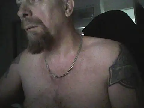 loudandproud online show from January 15, 10:12 pm