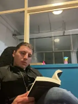 allee2206 online show from April 12, 9:16 pm