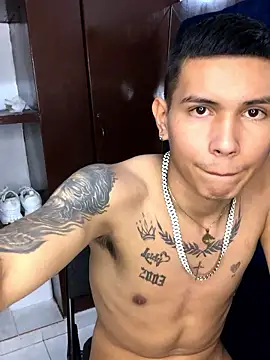 Scook Gray  online show from January 12, 6:17 am