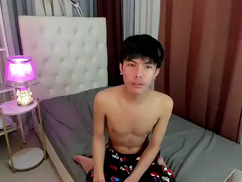 urtwinkbrixz online show from April 16, 6:13 am