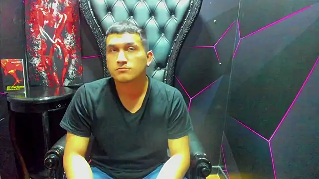 Lucca Moretti online show from January 8, 3:39 pm