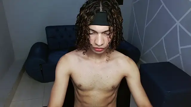 Axel fox77 online show from August 1, 12:09 am