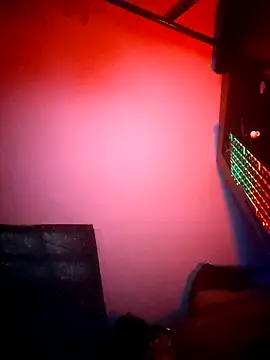 navidu230 online show from April 5, 7:21 pm