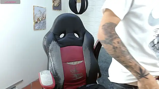 paullcb online show from February 6, 3:25 am