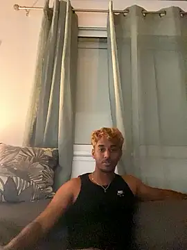 Axel black10 online show from January 9, 9:36 am