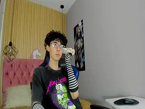 Syriussz online show from February 3, 7:19 pm