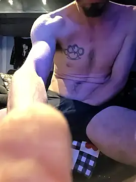 Juicebuckettss online show from January 11, 7:34 am