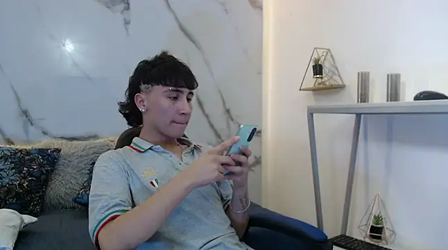 XanderGrey8 online show from April 19, 7:38 pm