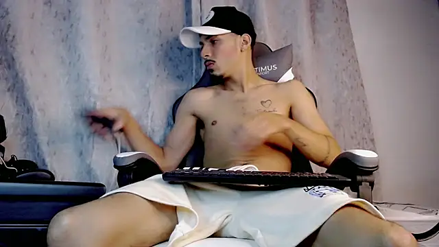Yankees xxx online show from June 14, 11:56 am