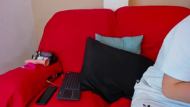 Salvattore Muller online show from April 11, 7:17 pm