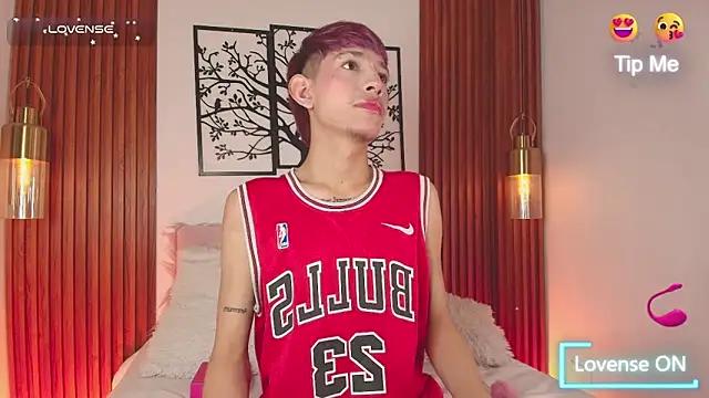 Taylor Snow online show from February 8, 8:13 pm