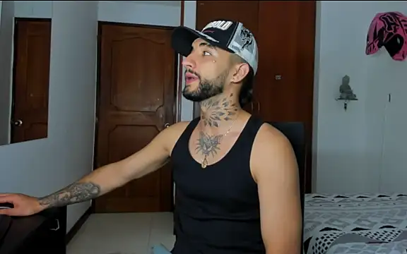 juanlouis pierre online show from March 14, 3:35 am