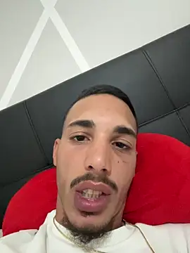 piccolo2002 online show from April 23, 8:08 am