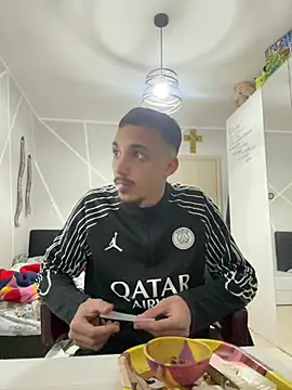 piccolo2002 online show from March 7, 9:34 pm