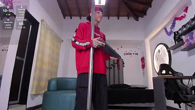 Dogan Renzo0 online show from February 23, 12:18 pm