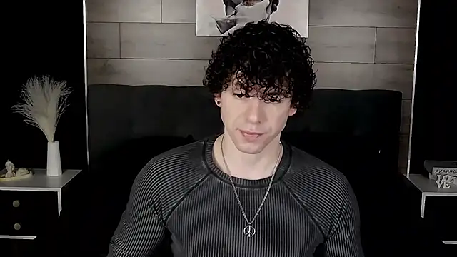 TylerGibson online show from March 23, 5:02 am