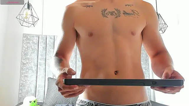 Calvin Hunter online show from July 19, 4:35 pm