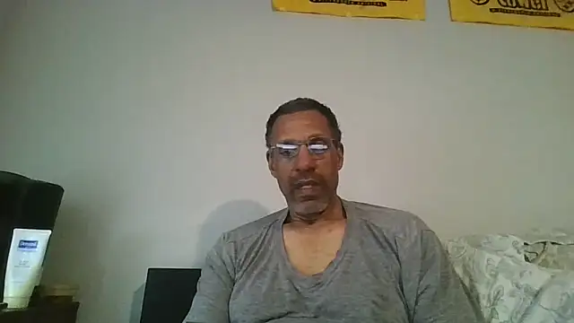 swimmer2496 online show from March 1, 5:34 pm