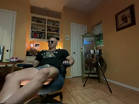 daddydonkey84 online show from July 14, 5:22 am