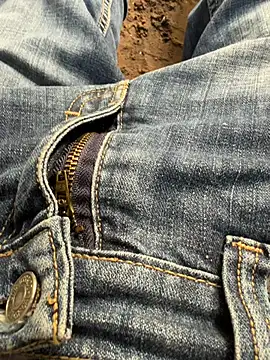 TU PITUDO FAV BB 19CM online show from March 21, 11:31 pm