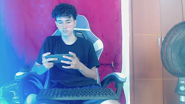 Johnny cagee  online show from March 2, 1:49 am
