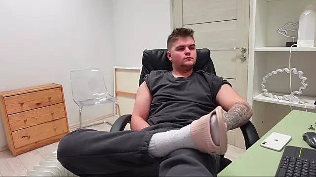 Jackson Teele online show from February 16, 9:35 pm