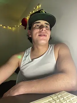 Maximuz1920 online show from April 13, 3:40 am