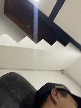 andresmahecha777 online show from March 17, 2:04 am