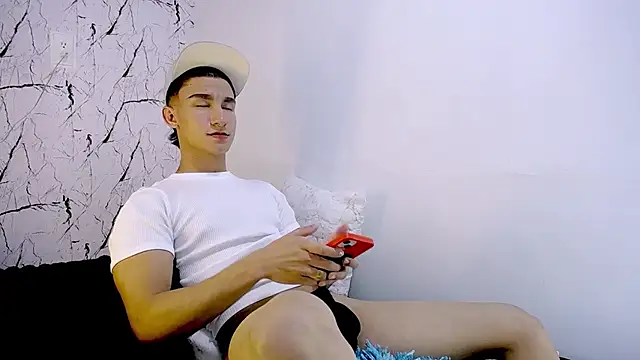 BabyAndy  online show from March 31, 4:03 am