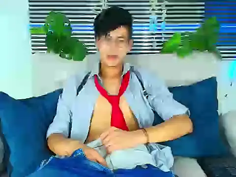 ThiiagoSaeenz online show from February 7, 4:56 pm